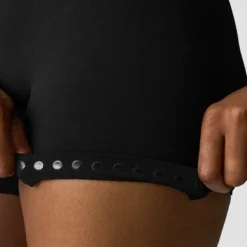 Define Seamless V-Shape Shorts, Black