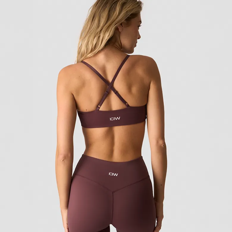 Nimble Twist Sports Bra, Dull Berry Red