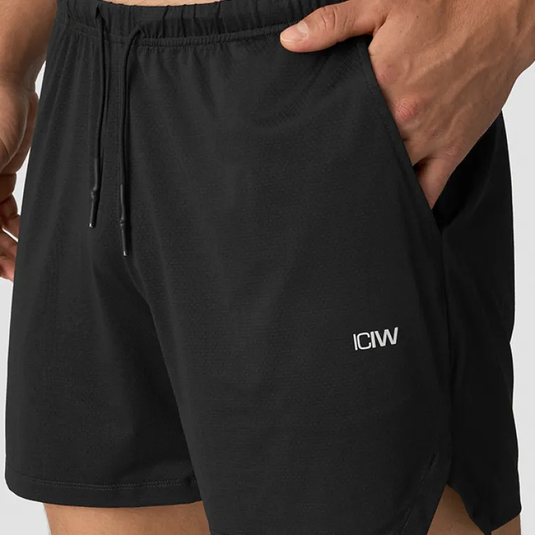 Stride Shorts, Black