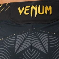UFC Zenith by Venum Fight Night Fightshorts Black/Gold
