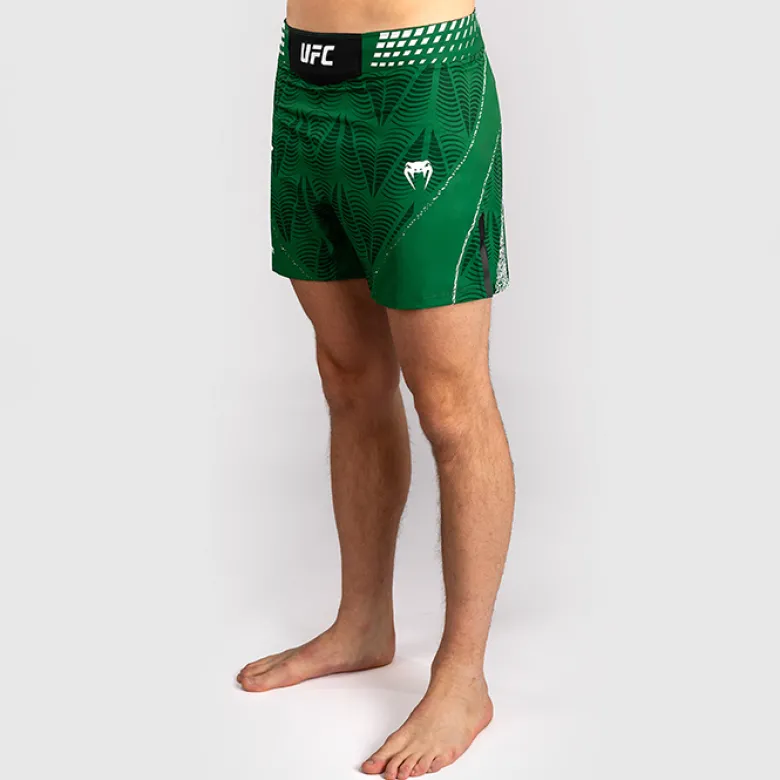 UFC Zenith by Venum Fight Night Fightshorts Short Style Green