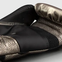 Venum Challenger 4.0 Boxing Gloves Silver/Black, 10oz