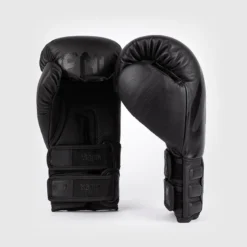 Venum Reverso Boxing Gloves Black/Black, 10oz