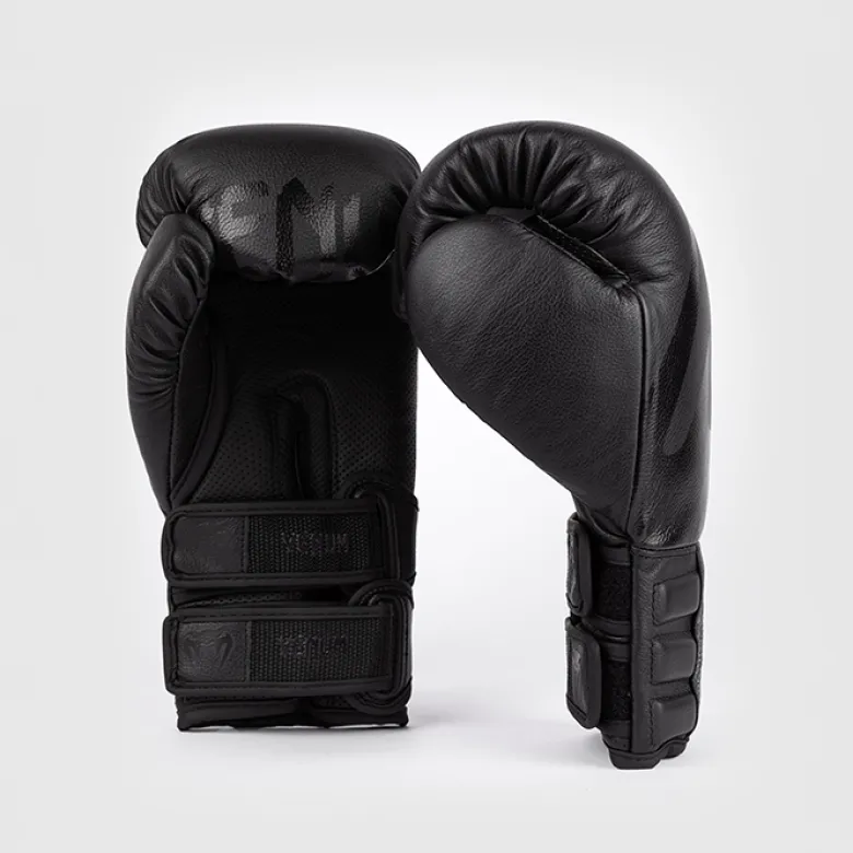 Venum Reverso Boxing Gloves Black/Black, 10oz