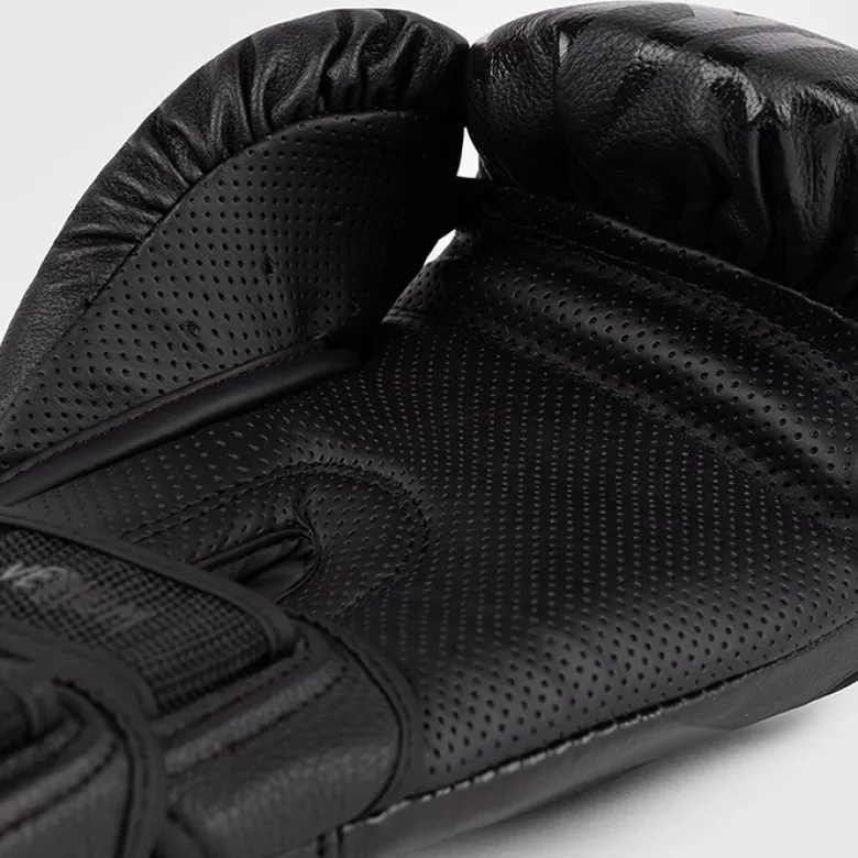 Venum Reverso Boxing Gloves Black/Black, 10oz