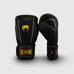 Venum Streamline Boxing Gloves Black/Gold, 10oz